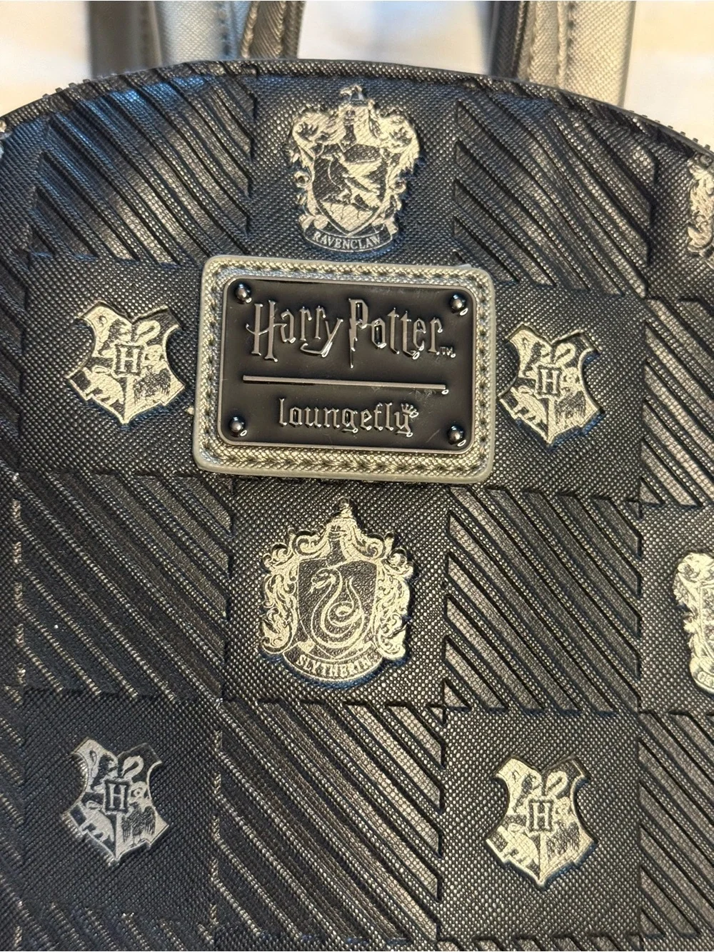 Loungefly Harry Potter Black Mini Backpack black Hogwarts House crest bookcore